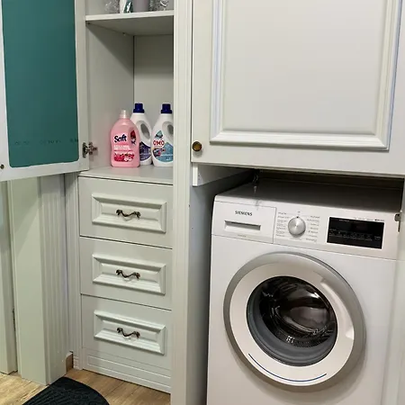 דירה Gega Apartment's 1 *
