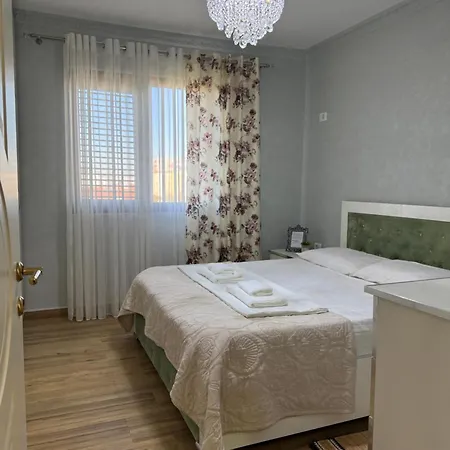 Gega Apartment's 1 Daire *