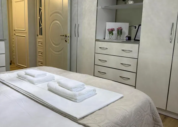 Gega Apartment's 1 Kamez